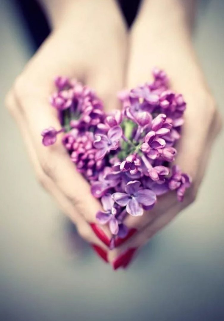 Цветок на руку.