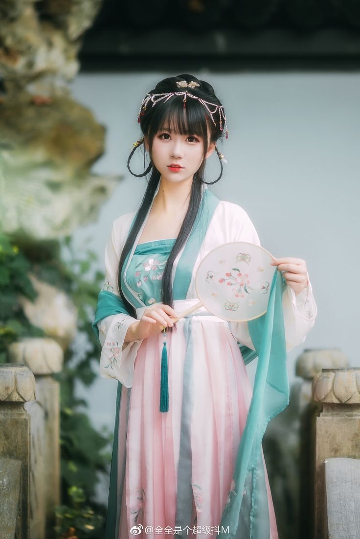 Китайские девушки в Ханьфу