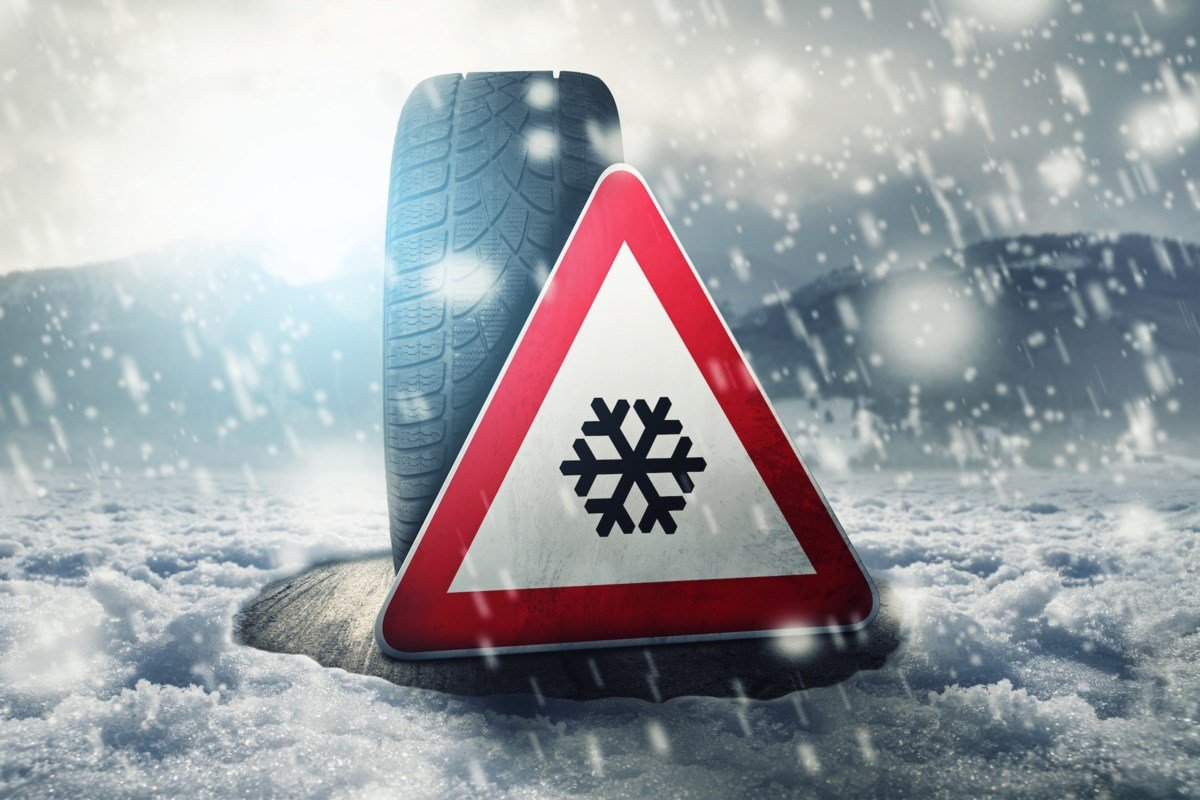 Поскользнулся на льду