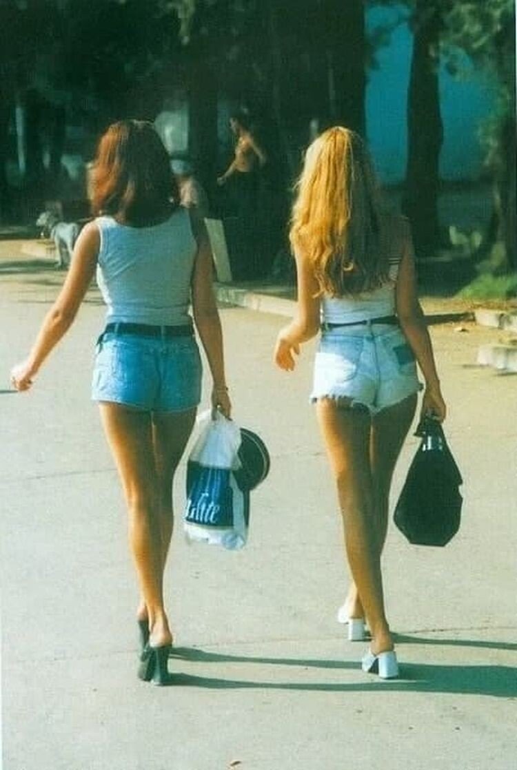 Девушки в 90-е годы