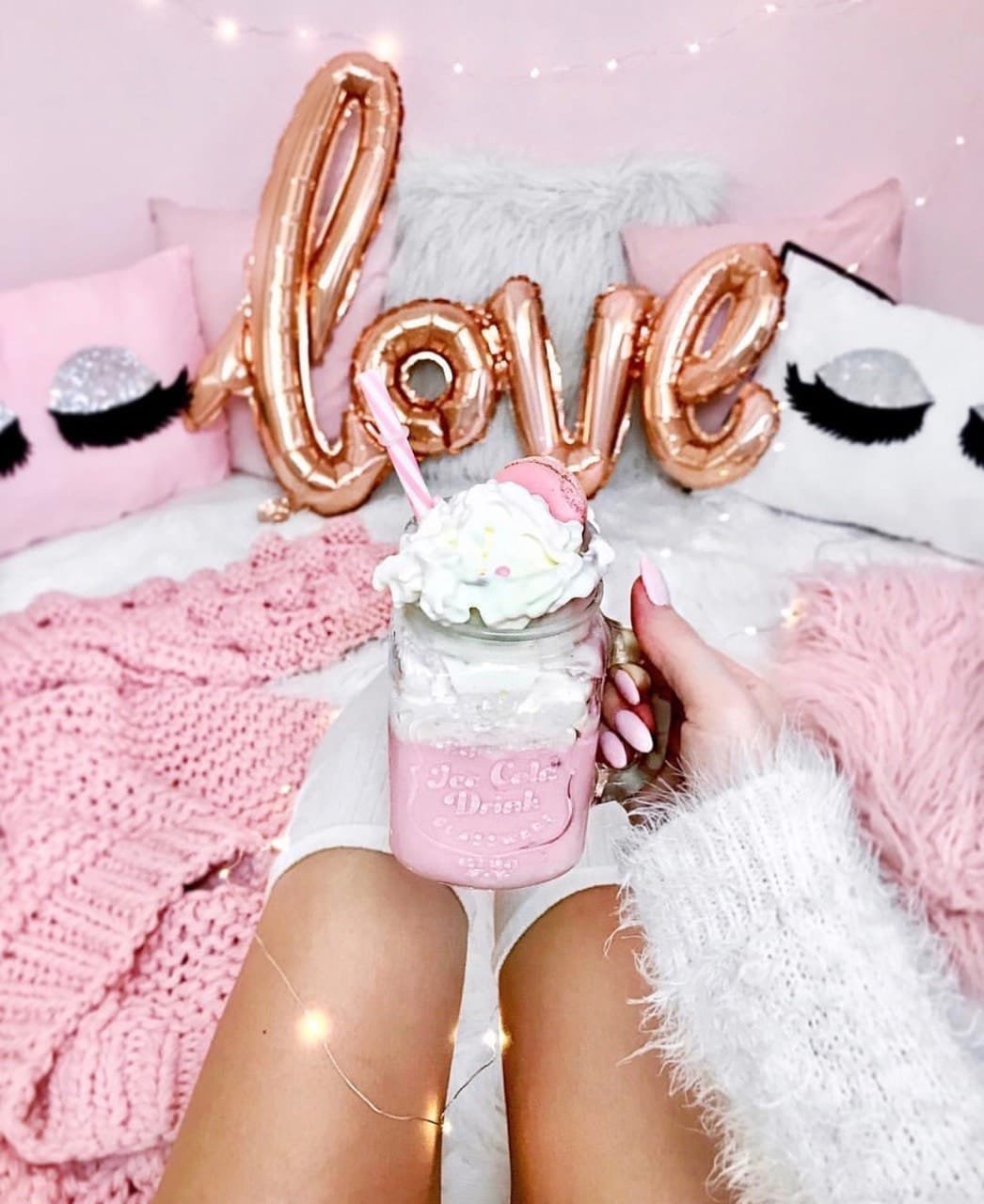 Нежно розовые вещи