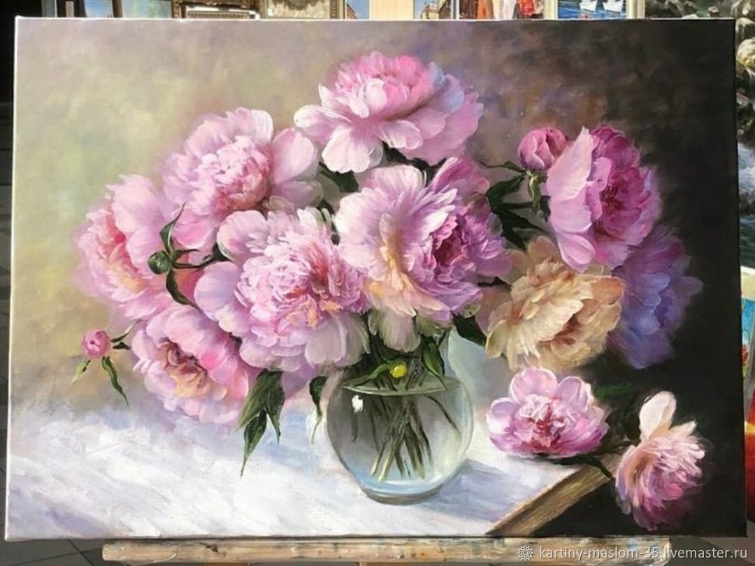 Пионы в вазе