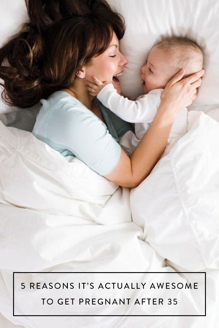 Счастливая мама с ребенком