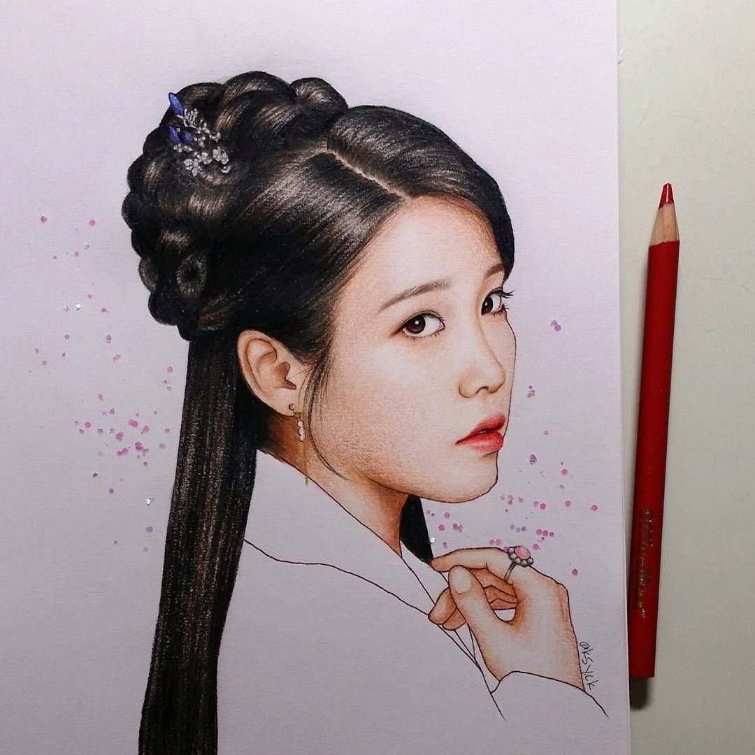 Портрет кореянки карандашом IU