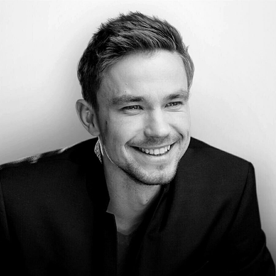 Света с днём рождения поздравления