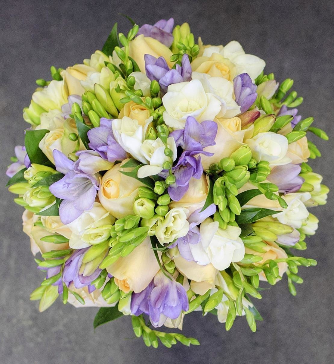 Альстромерия,фрезия ,эустома