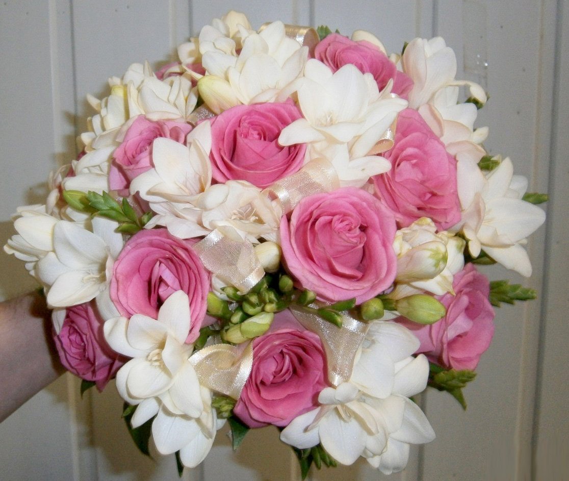 Букет фрезий картинки