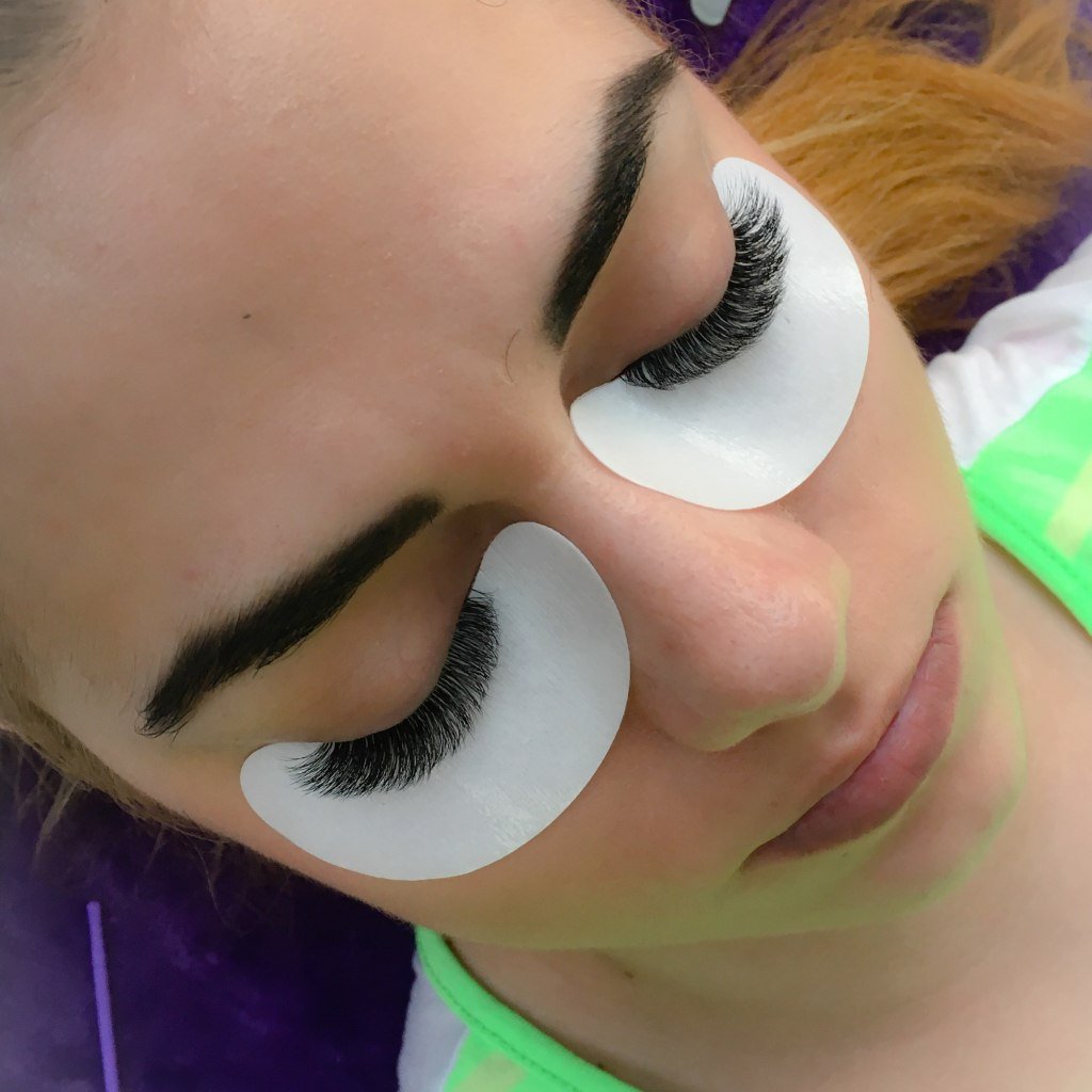 Шутки про наращивание ресниц