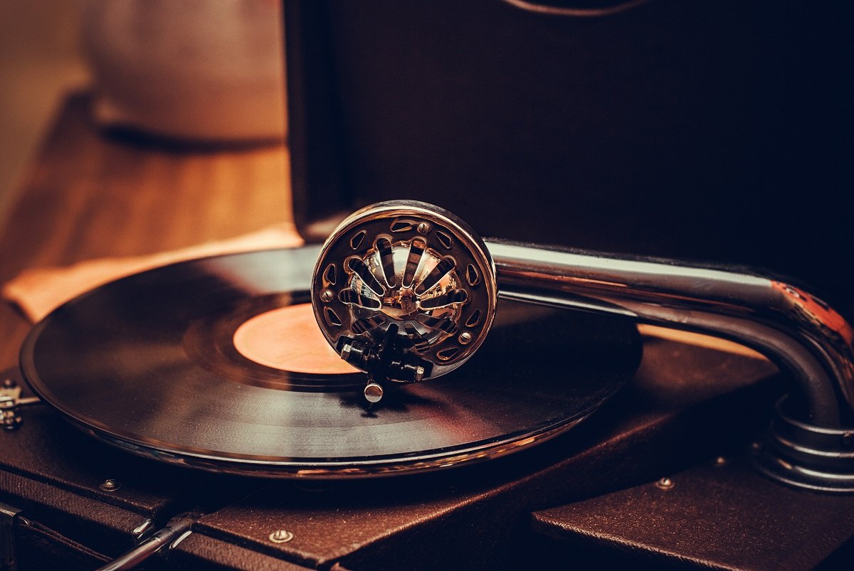 Патефон крупным планом