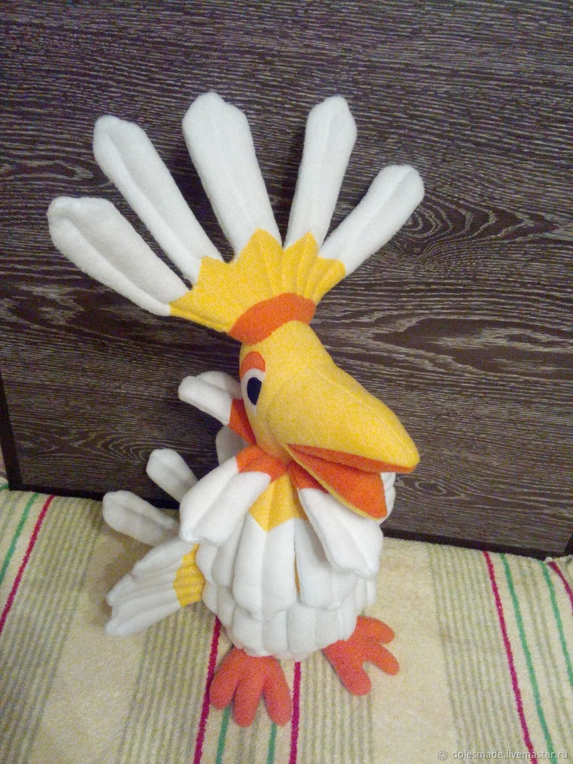 Птица Говорун отличается умом и сообразительностью