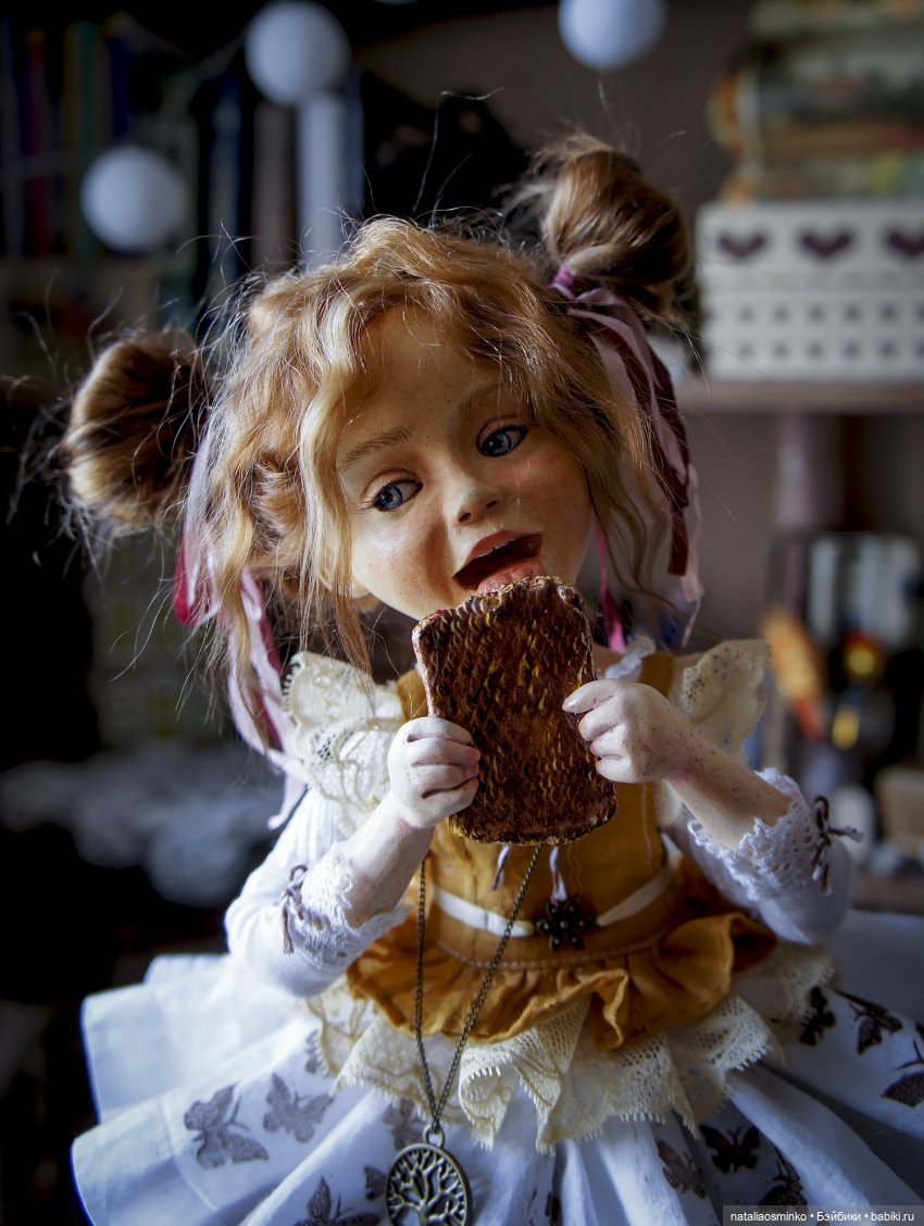 Красивые девочки еды в еде в сладостях