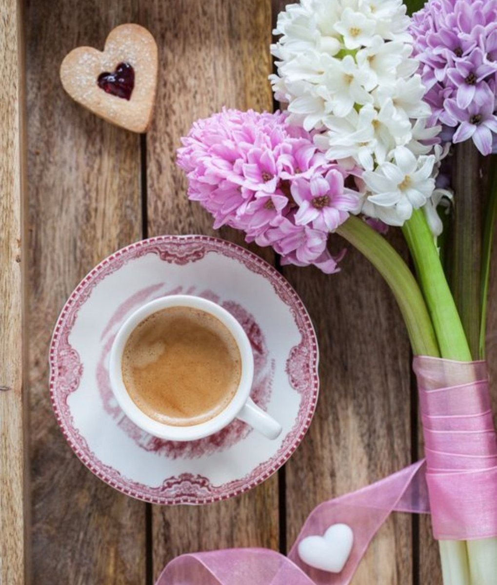 Завтрак с цветами