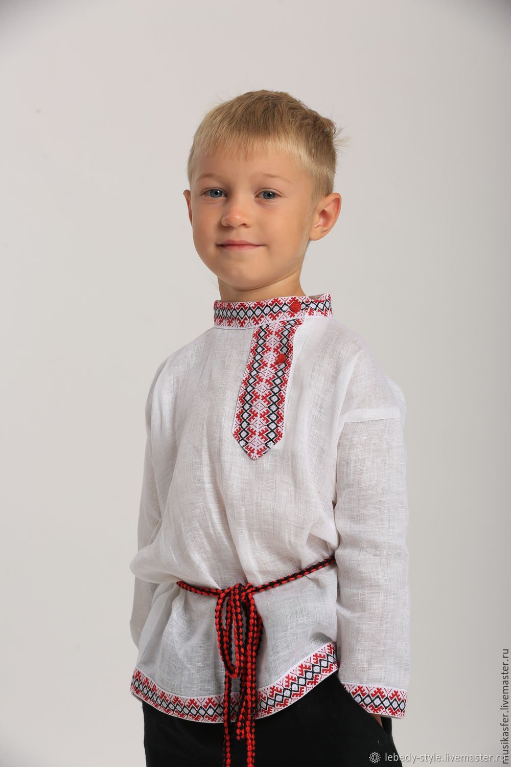 Национальный костюм рисунок легкий