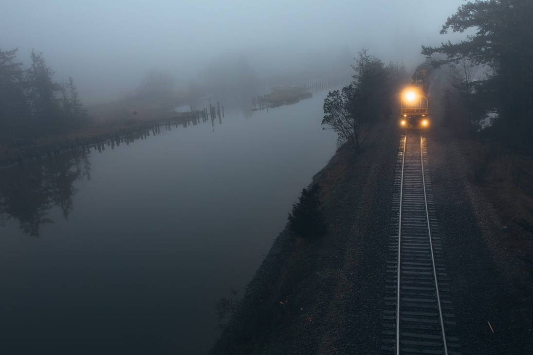 Уходящий поезд зима
