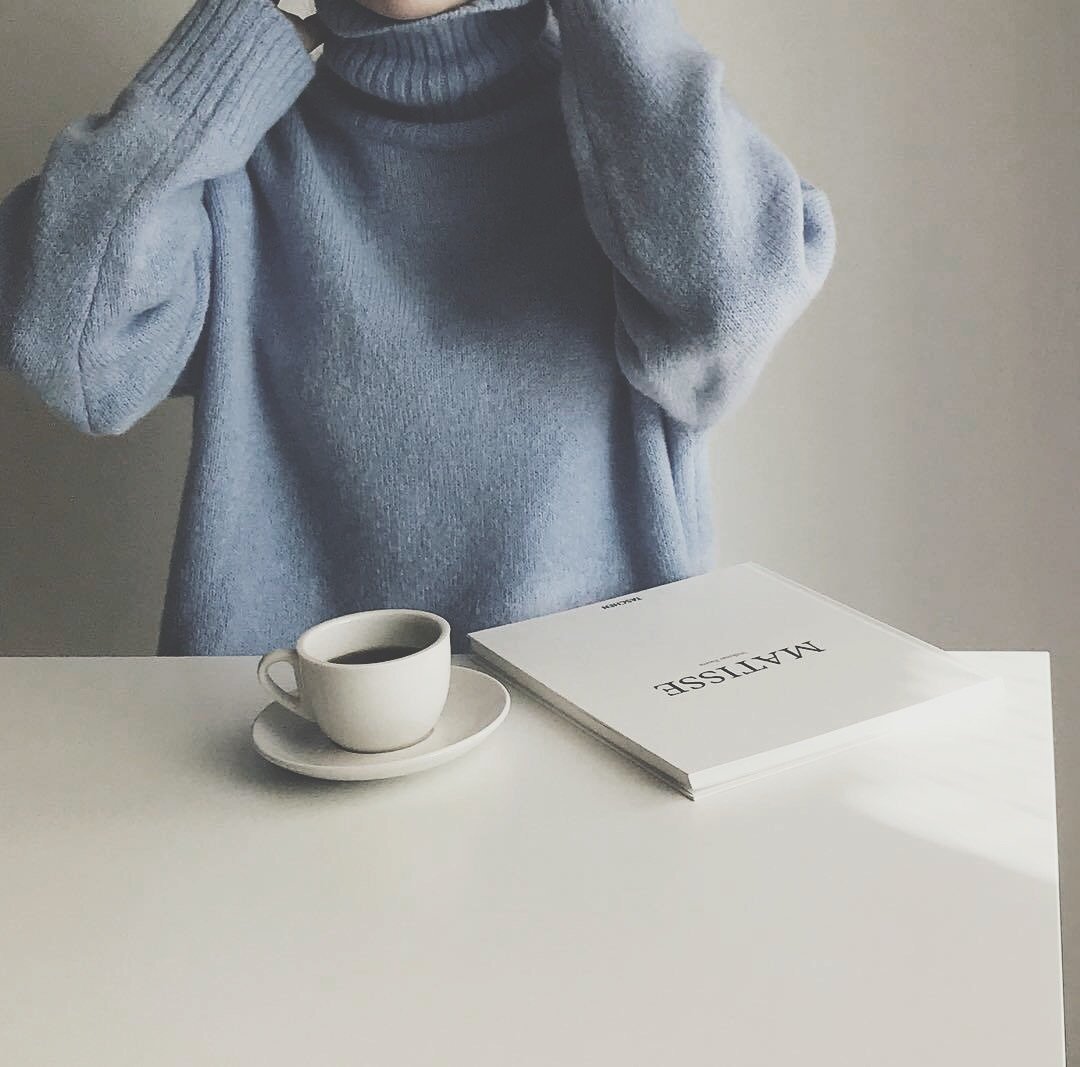 Эстетика неонового голубого