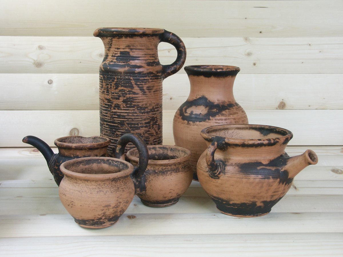Обварная глиняная посуда