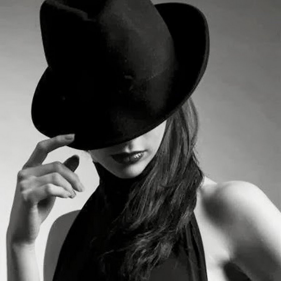 Дама в шляпе