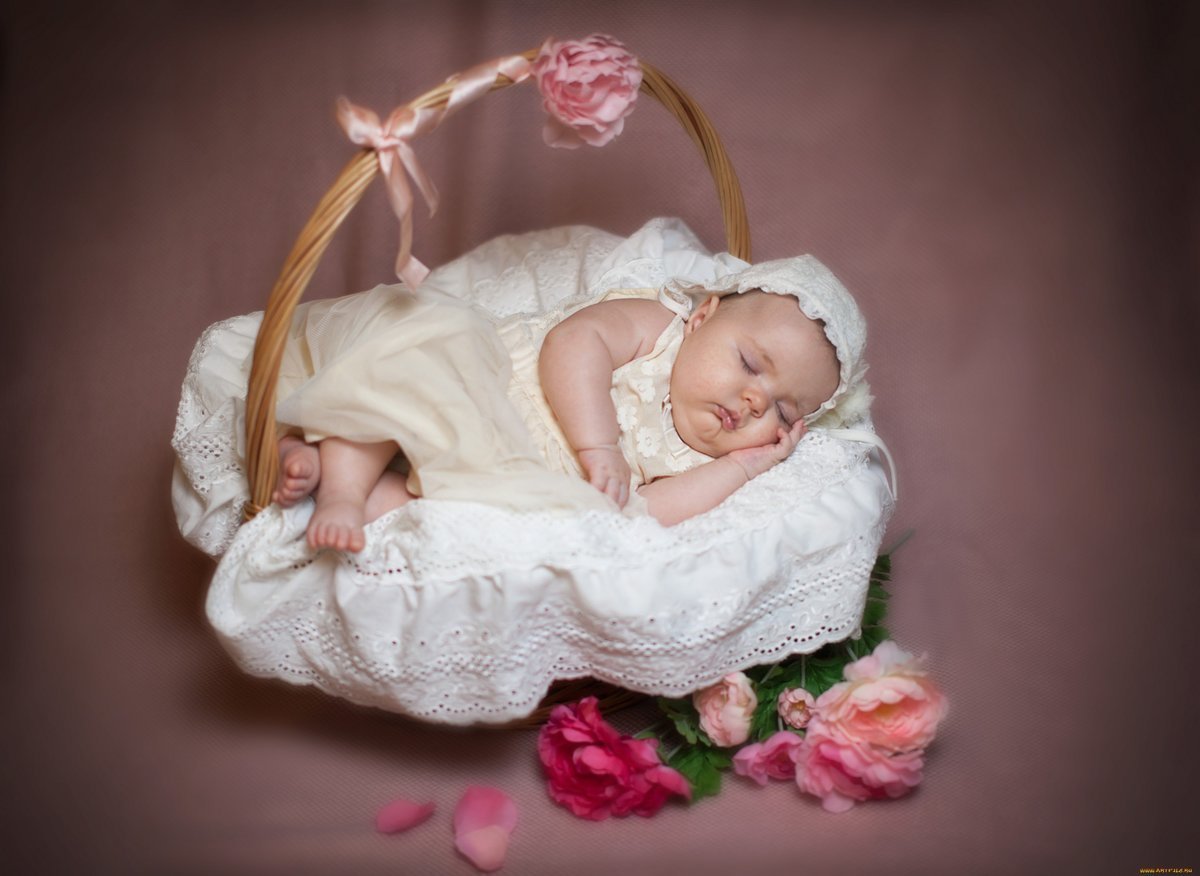 Ребенок в колыбели