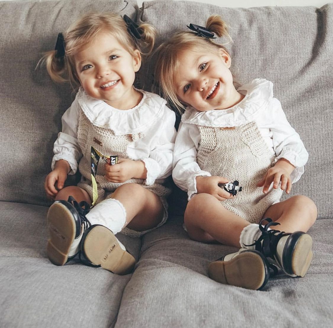 Двойняшки девочки