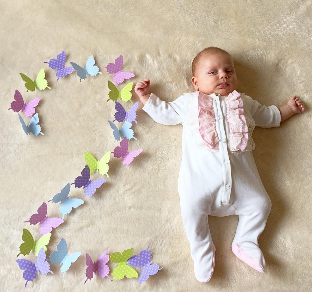 Фотосессия по месяцам малыша с цифрами