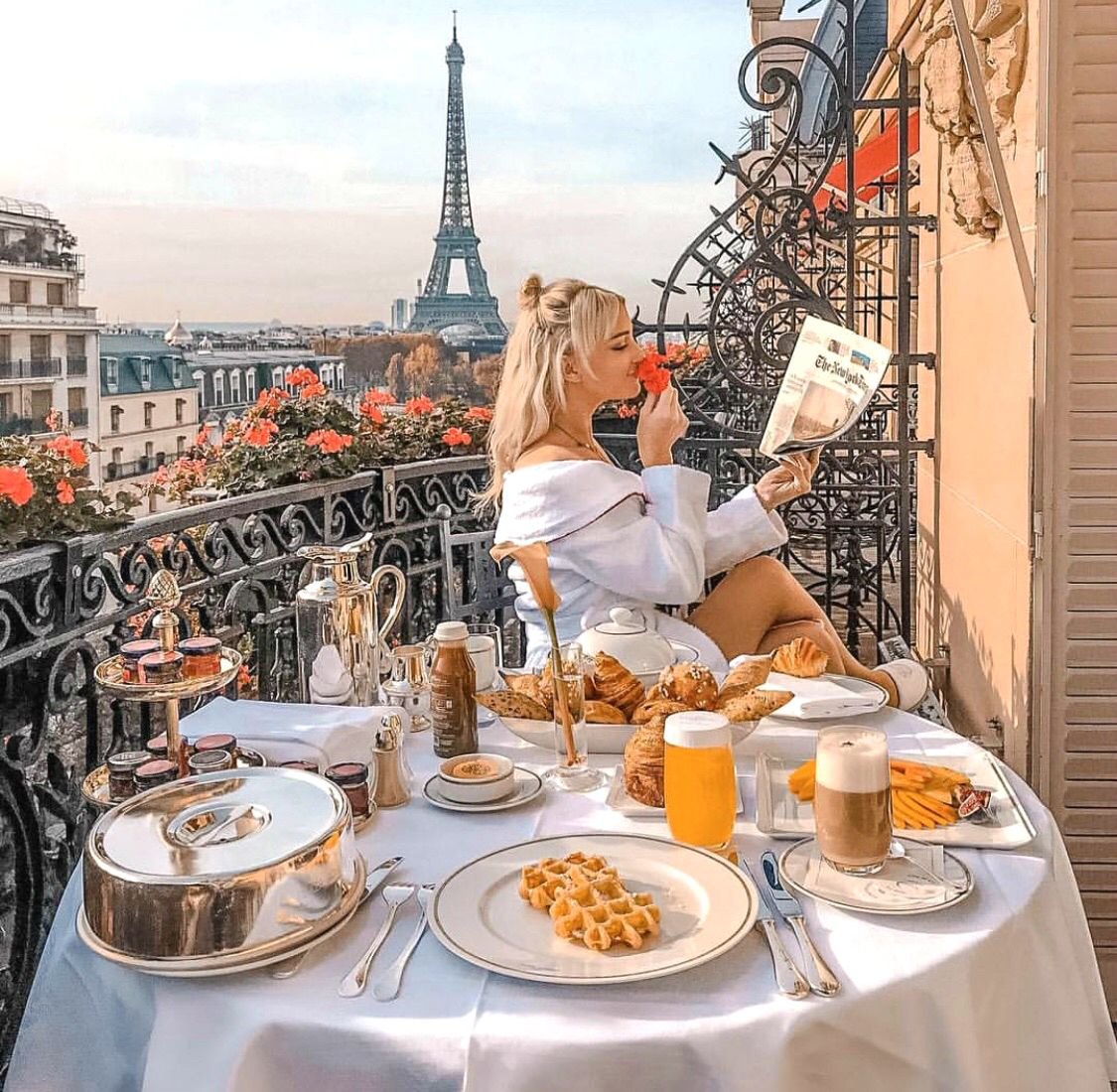 Завтрак в Париже
