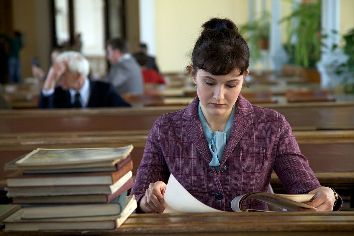 Таисия Вилкова в сериале отличница