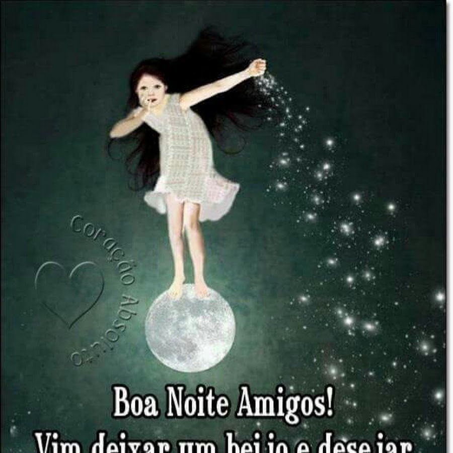 Девушка тянется к Луне