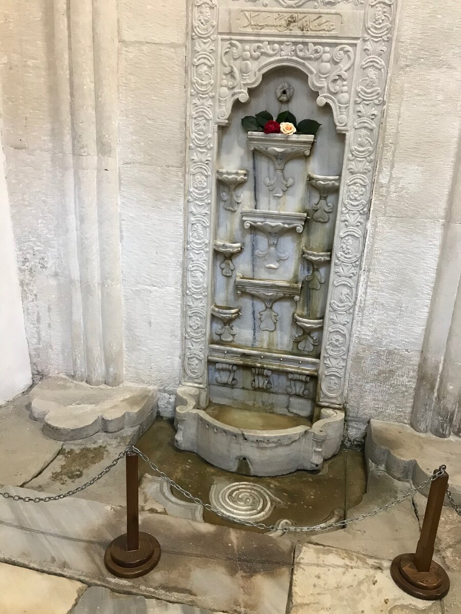 Бахчисарай дворец Крымского хана фонтан слез