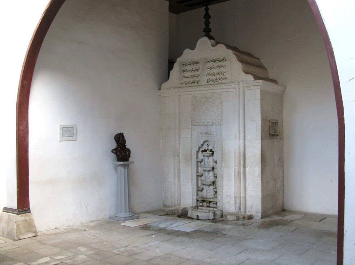 Ханский дворец фонтан слез