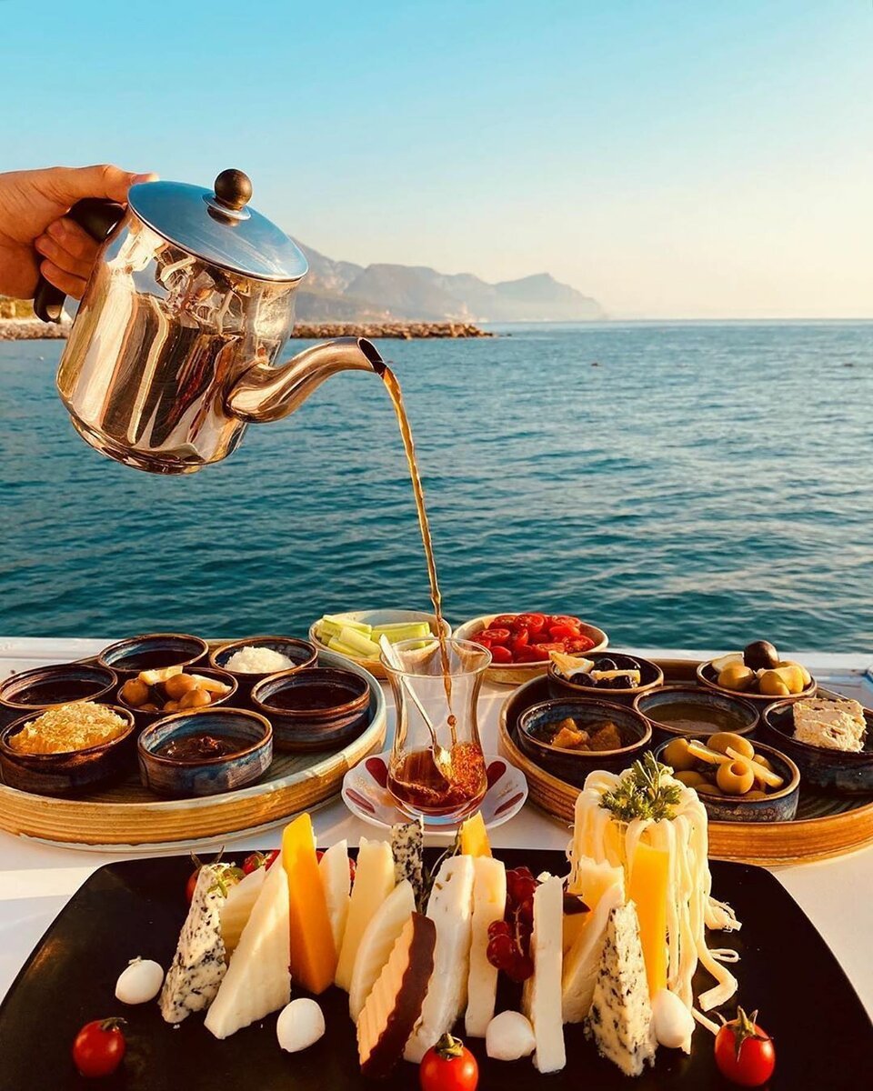 Турция завтрак с видом на море