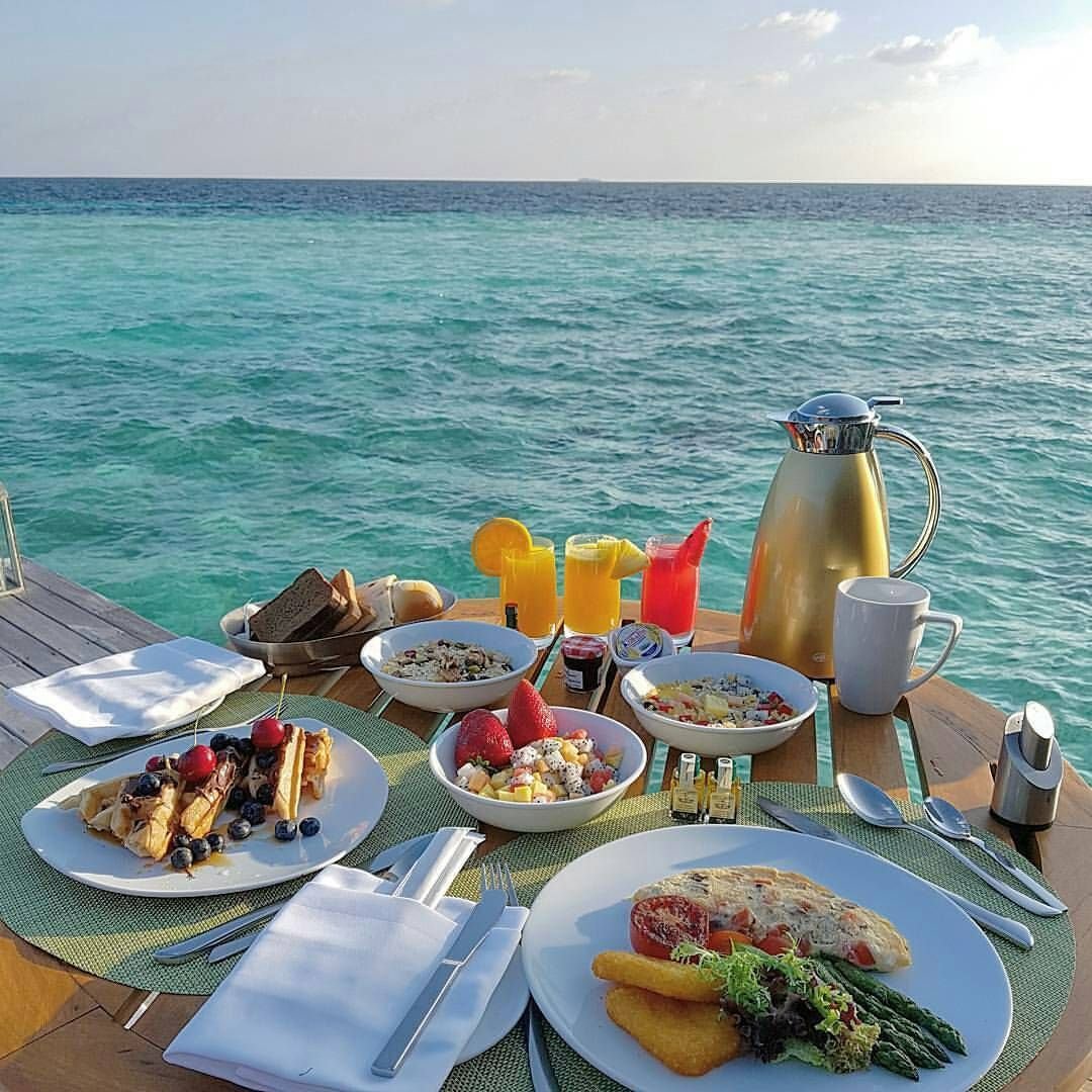 Завтрак у океана