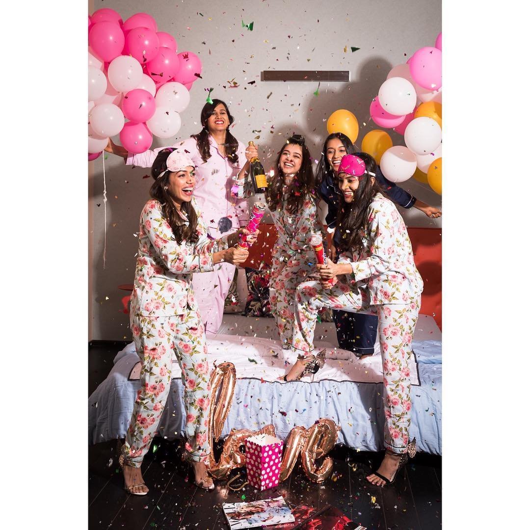 Пижамная вечеринка для девочек