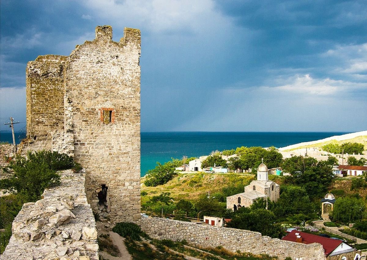 Генуэзская крепость Феодосия достопримечательности Феодосия