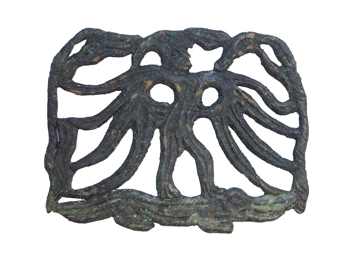 Чудские древности Рифея Пермский звериный стиль