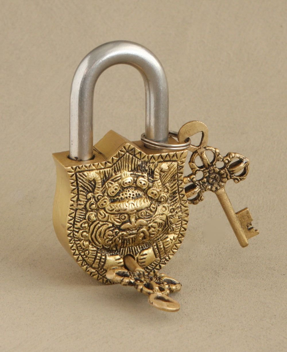 Красивые навесные замки