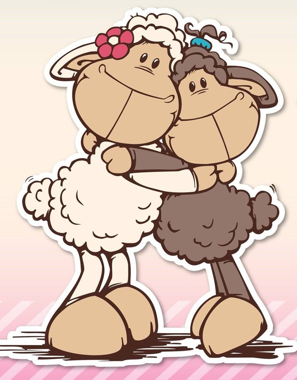 Горный баран бодается