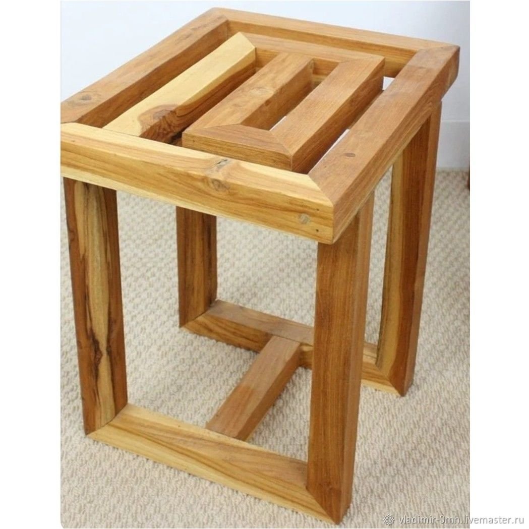 Дизайнерские табуретки из дерева