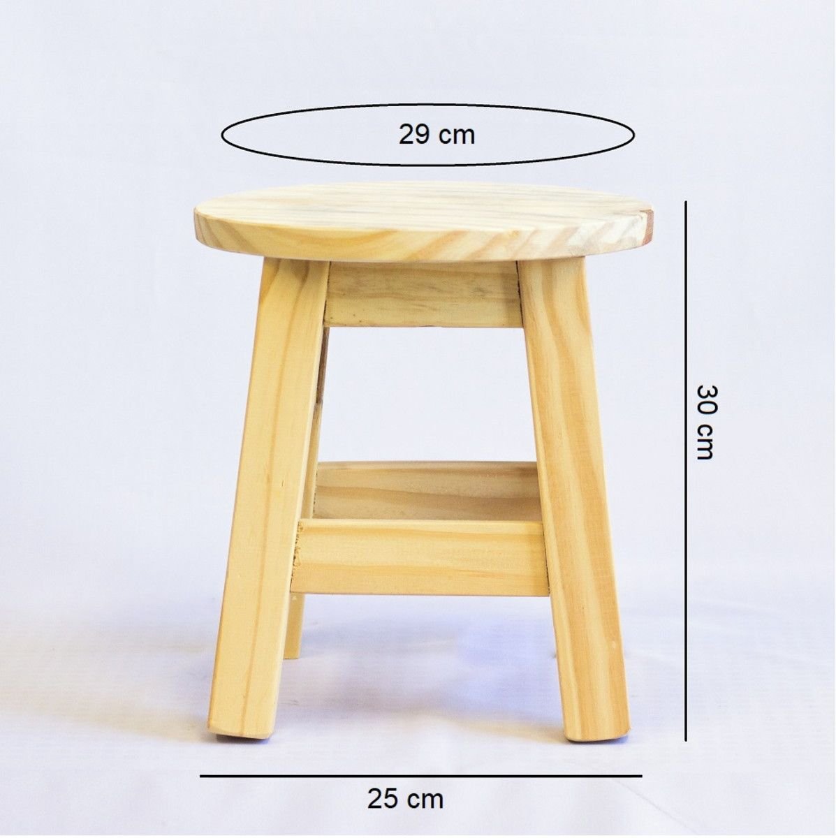 Столик из табуретки с железными ножками