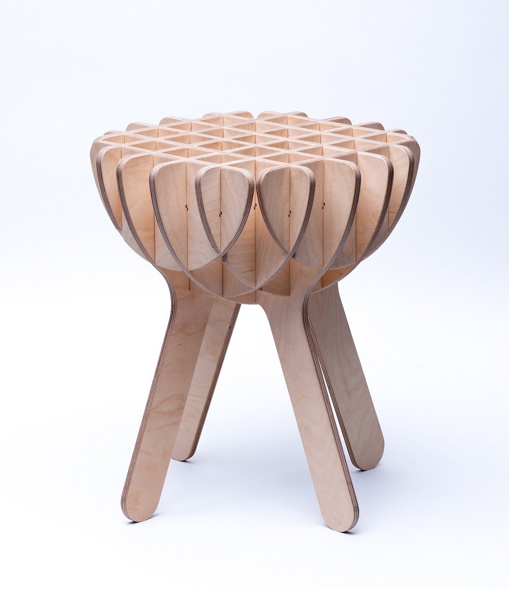 Необычный табурет