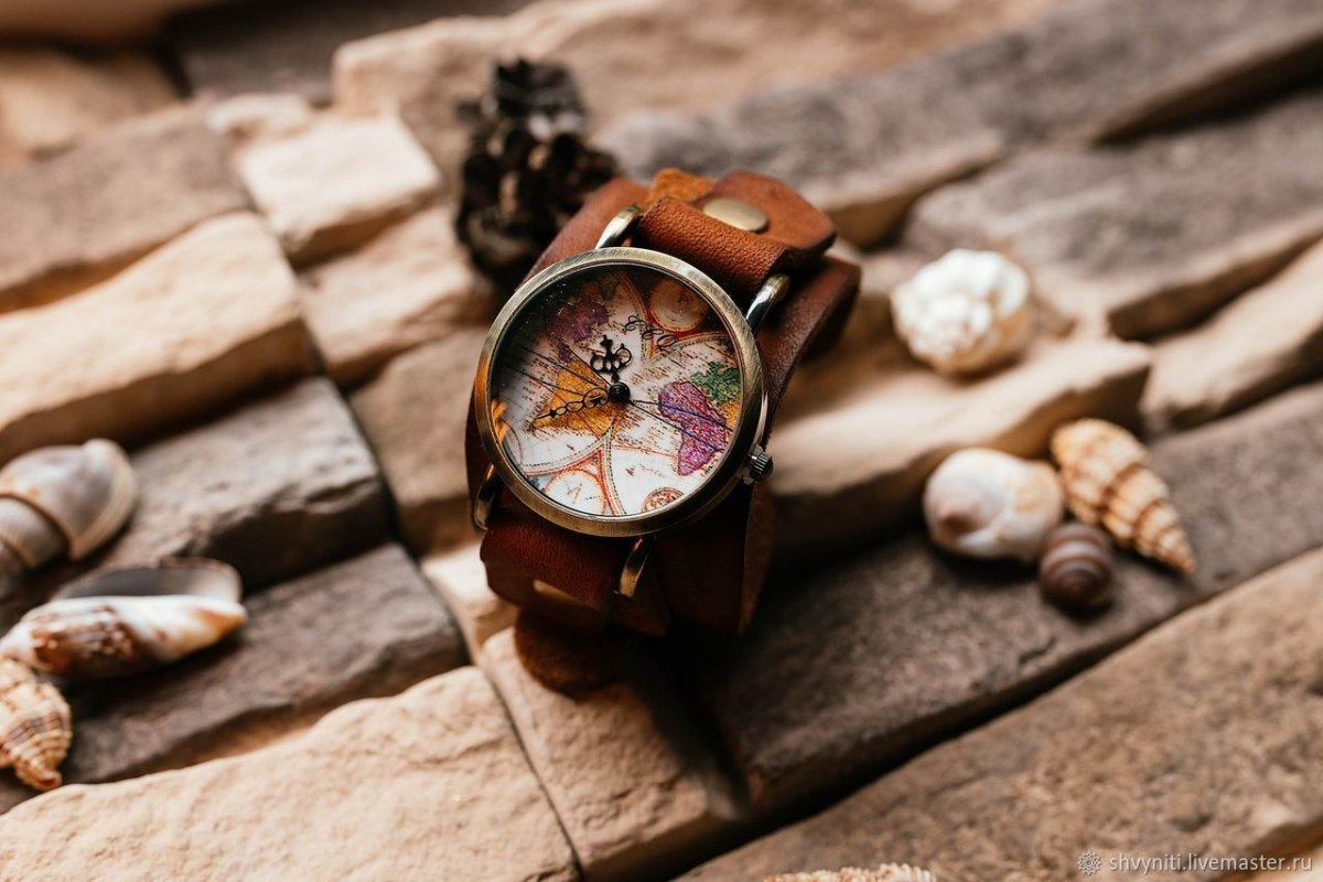 Старинные женские наручные часы