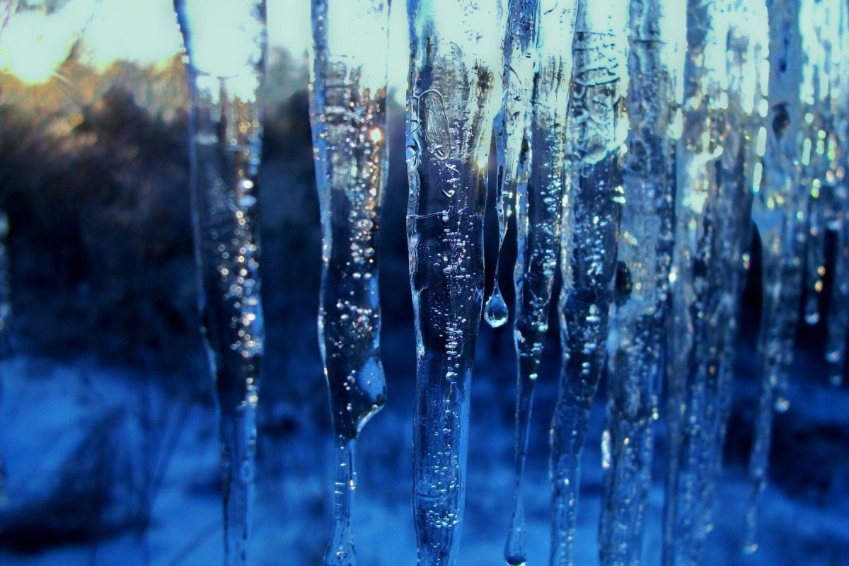 Тающие сосульки