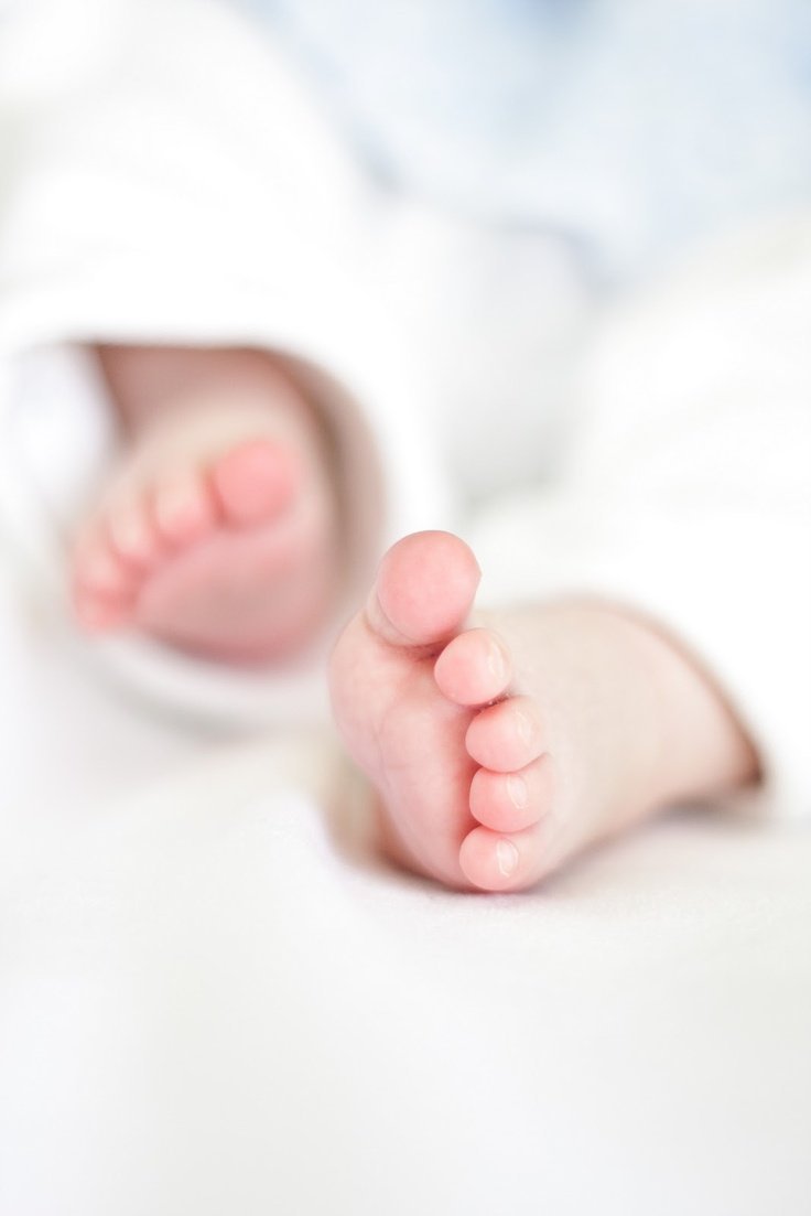 Пяточки малыша