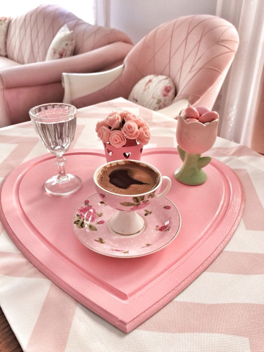 Утро в розовых тонах