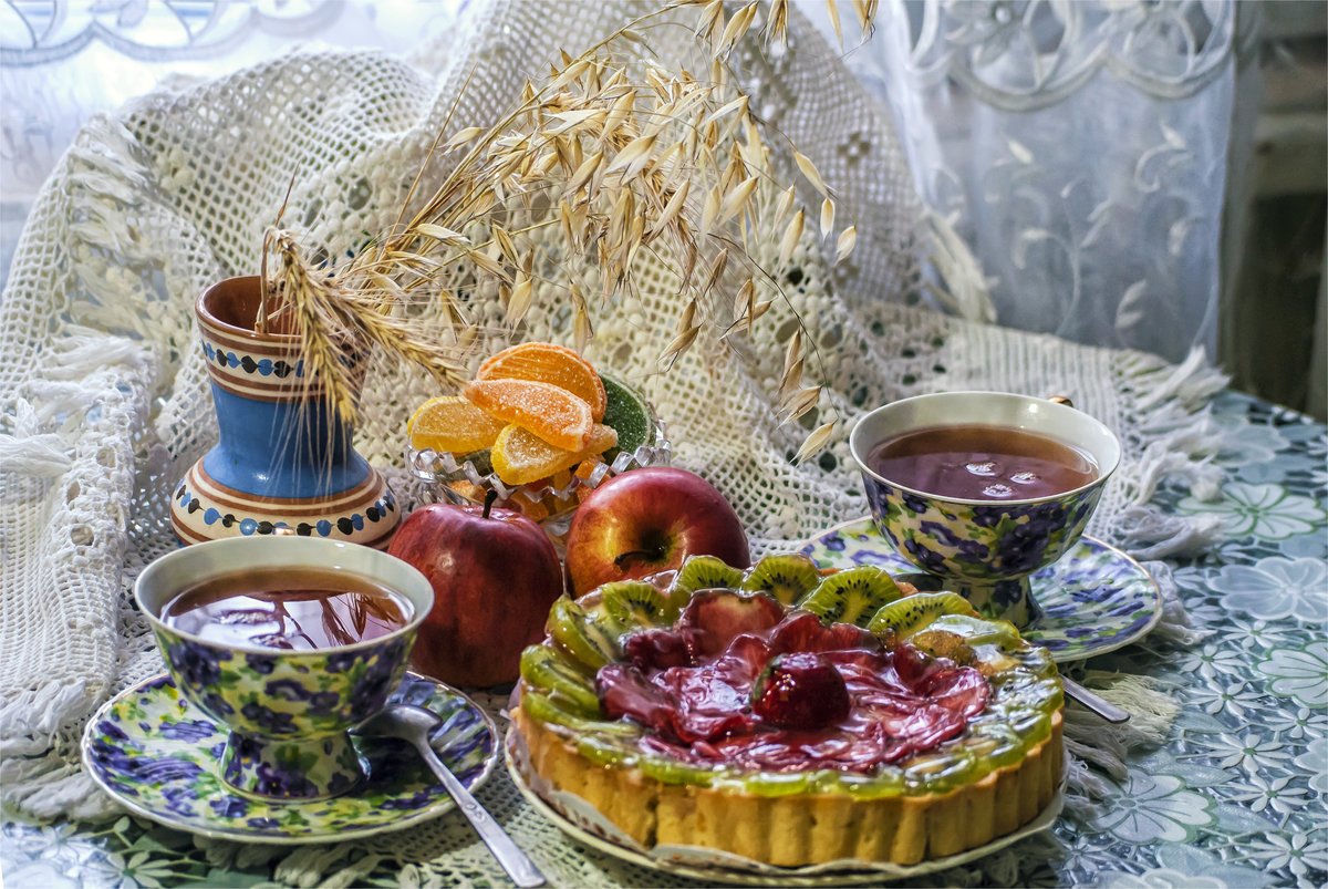 Чай с блинчиками