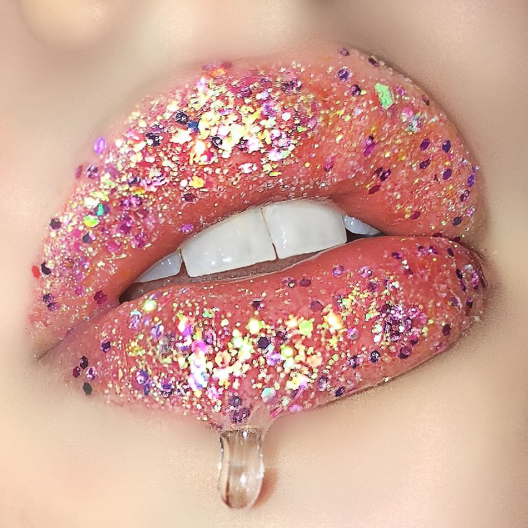 Помада с блестками