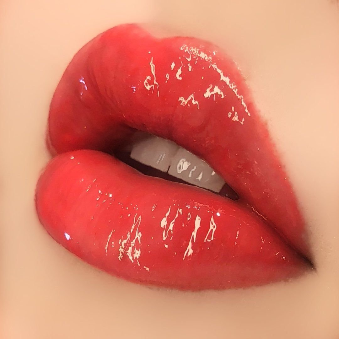 Красивые эстетичные губы