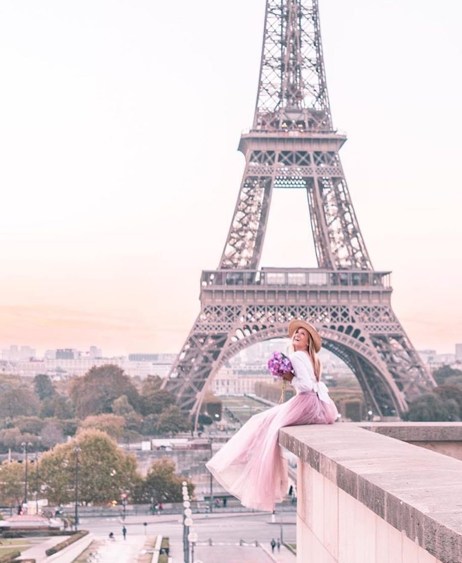 «Девушка в Париже»