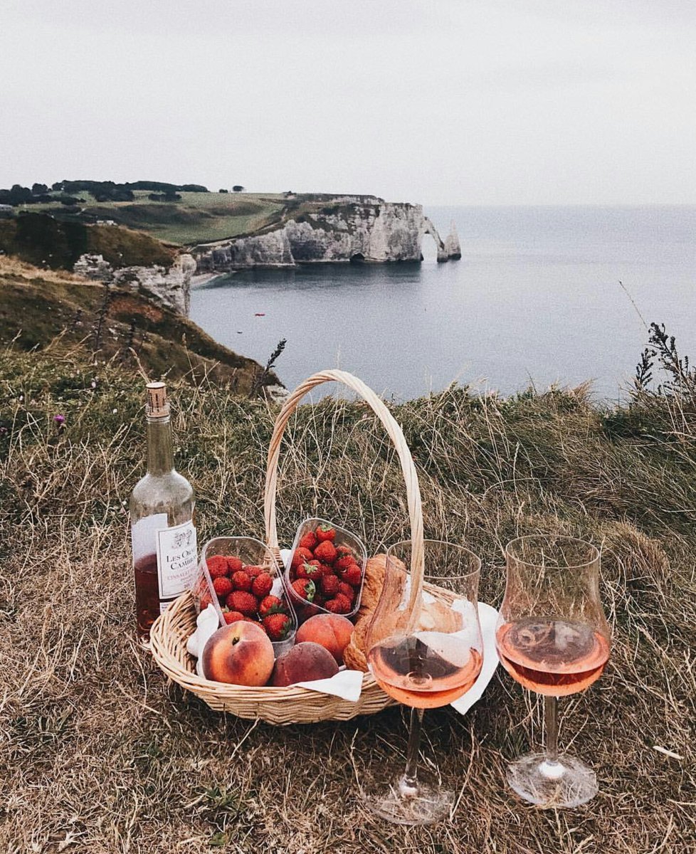 Романтический пикник на природе