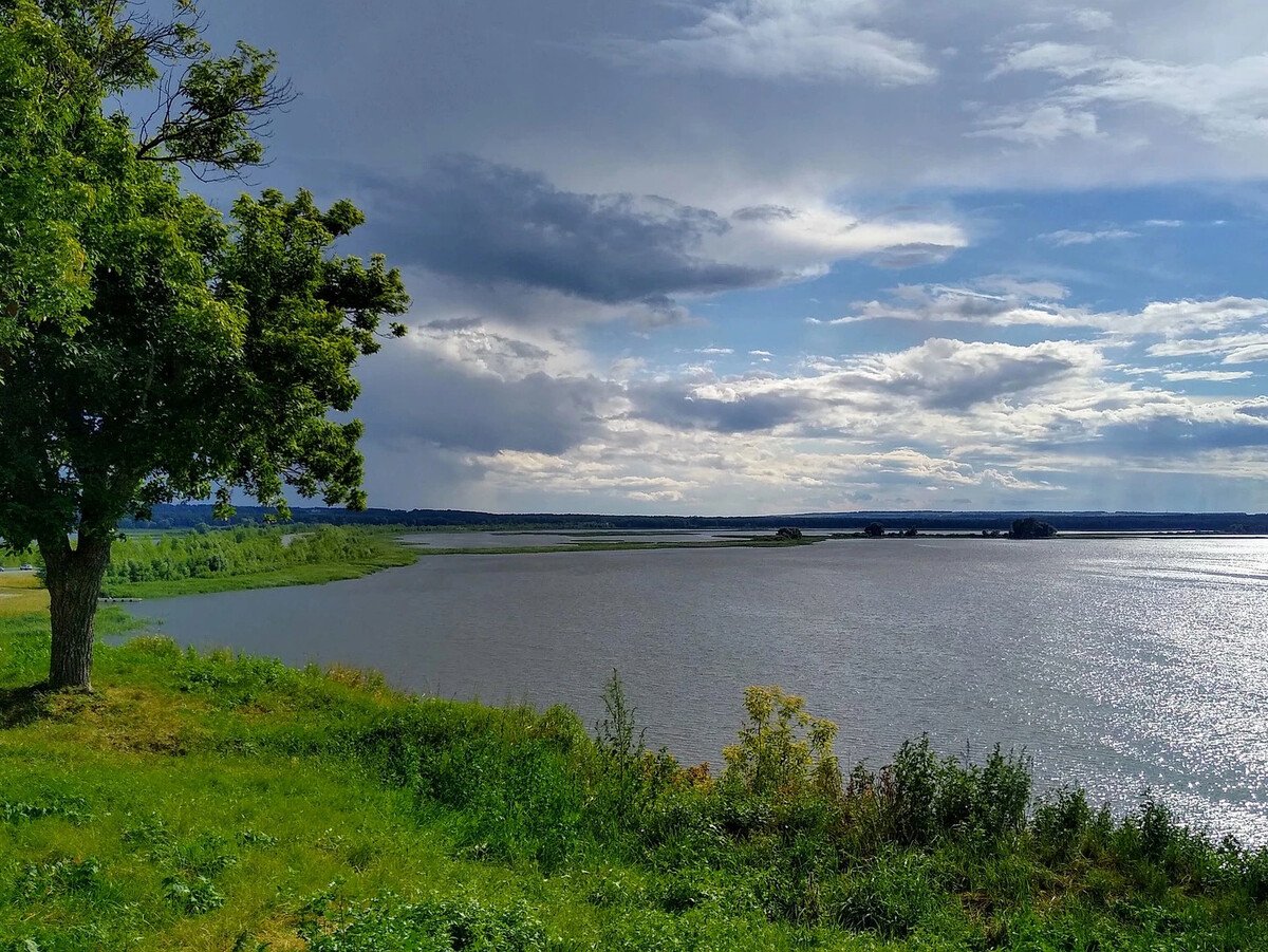 Река Волга в Казани