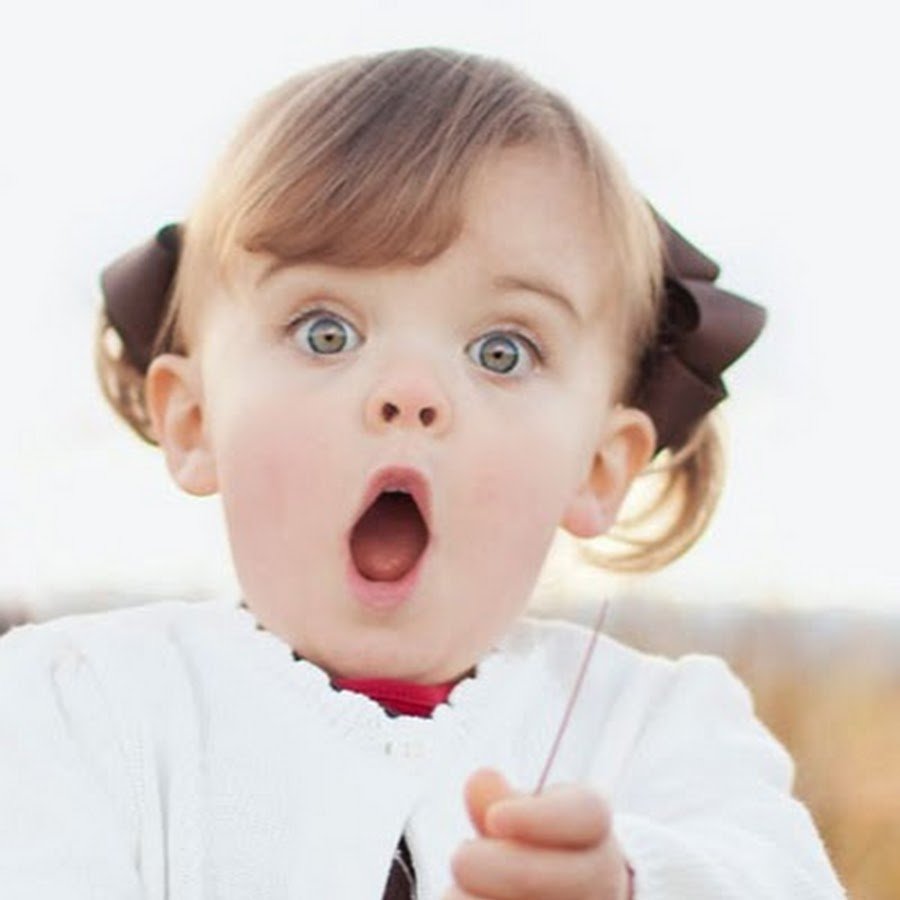 Удивленный малыш